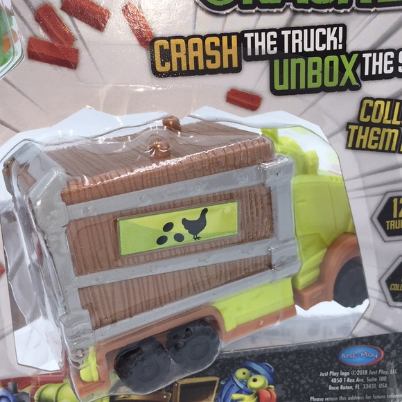 Smash Crashers Rusty Rigs Series 1 Mystery Surprise Truck Toy New in Package - Picture 7 of 11